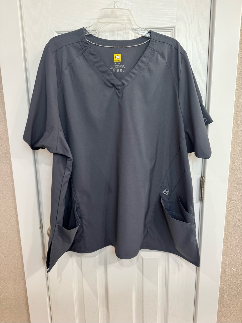 WonderWink Women’s Button Down Scrub Shirt in Charcoal Gray
